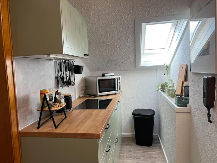 Gemuetliches Apartment Fuer Messe, Job & Kurzurlaub Im Gruenen, Naehe Duesseldorf Meerbusch Exterior foto